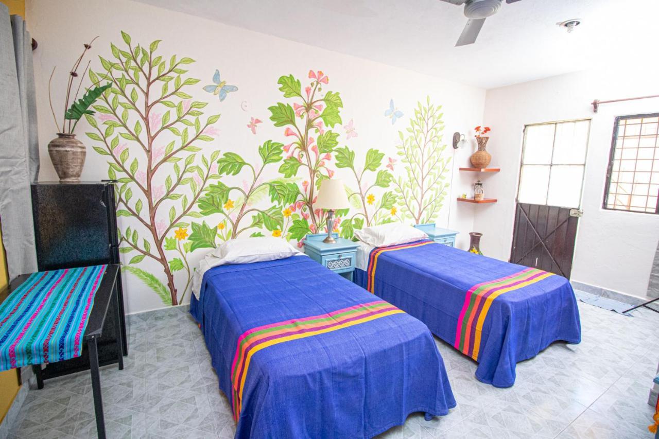 La Casa Del Almendro Hotel Playa del Carmen Exterior photo
